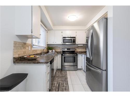 100-11 Harrisford Street, Hamilton, ON - Indoor Photo Showing Kitchen With Stainless Steel Kitchen