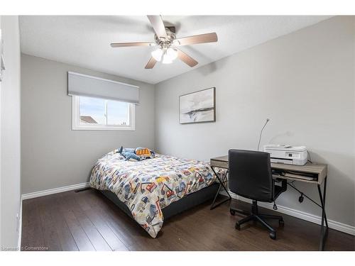 100-11 Harrisford Street, Hamilton, ON - Indoor Photo Showing Bedroom