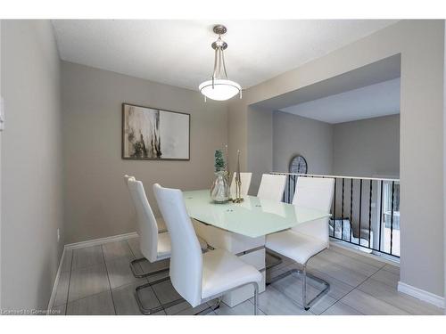 100-11 Harrisford Street, Hamilton, ON - Indoor Photo Showing Dining Room