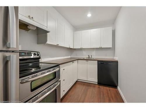 76 Redfern Avenue, Hamilton, ON - Indoor Photo Showing Kitchen