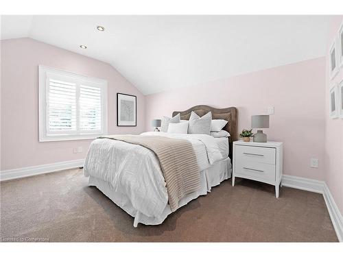 2642 Bluffs Way, Burlington, ON - Indoor Photo Showing Bedroom