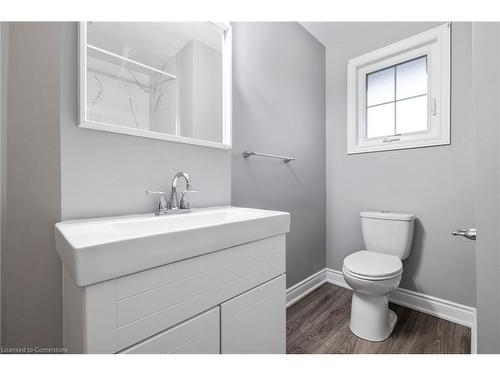 107 Horning Drive, Hamilton, ON - Indoor Photo Showing Bathroom