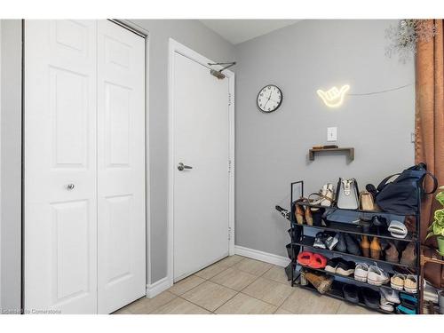 107 Horning Drive, Hamilton, ON - Indoor Photo Showing Other Room