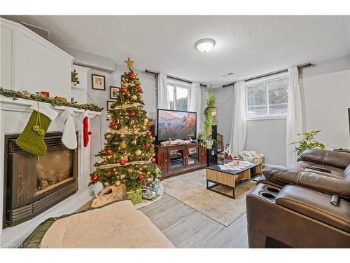 107 Horning Drive, Hamilton, ON - Indoor Photo Showing Other Room