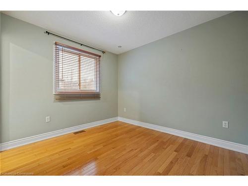 107 Horning Drive, Hamilton, ON - Indoor Photo Showing Other Room