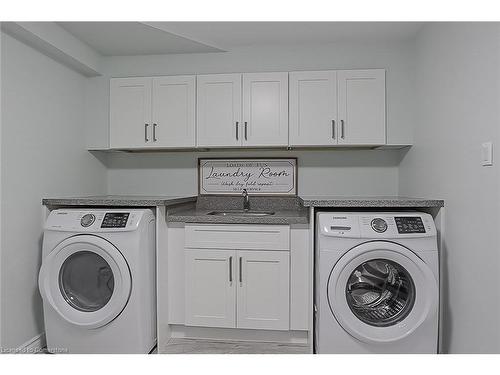 1186 Tyandaga Park Drive, Burlington, ON - Indoor Photo Showing Laundry Room