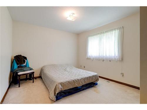 861 Book Road E, Ancaster, ON - Indoor Photo Showing Bedroom