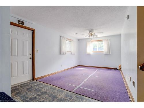 861 Book Road E, Ancaster, ON - Indoor Photo Showing Other Room