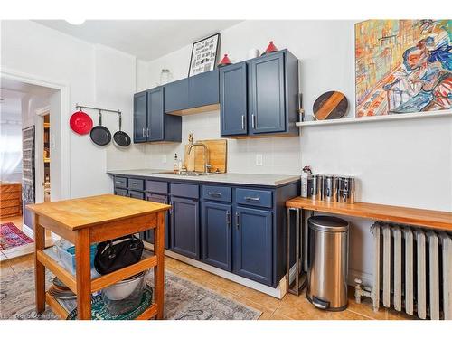 85 Barton Street W, Hamilton, ON - Indoor Photo Showing Kitchen