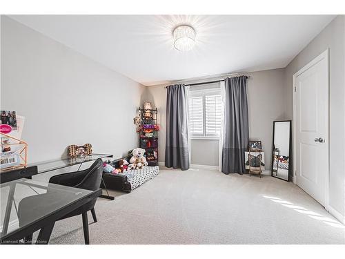 51 Narbonne Crescent, Stoney Creek, ON - Indoor Photo Showing Bedroom