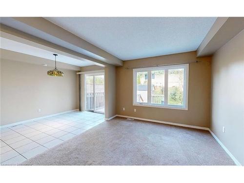 74 Magnolia Crescent, Grimsby, ON - Indoor Photo Showing Other Room