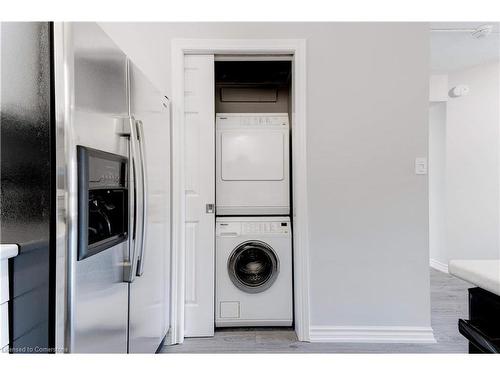 104-2040 Cleaver Avenue, Burlington, ON - Indoor Photo Showing Laundry Room