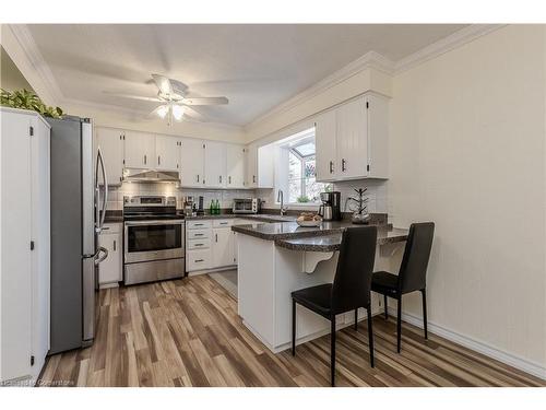 154 Hendrie Avenue, Burlington, ON - Indoor Photo Showing Kitchen