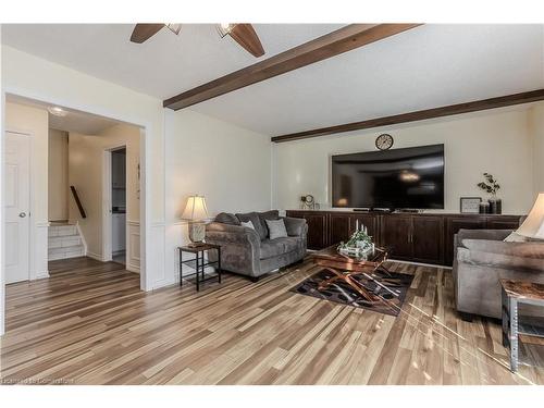 154 Hendrie Avenue, Burlington, ON - Indoor Photo Showing Living Room