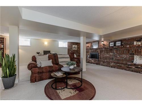 154 Hendrie Avenue, Burlington, ON - Indoor Photo Showing Other Room