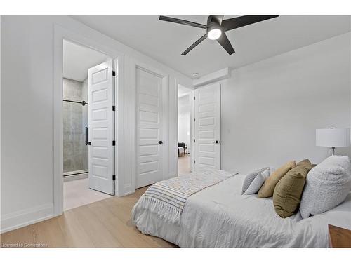 6614 Gore Road, Puslinch, ON - Indoor Photo Showing Bedroom