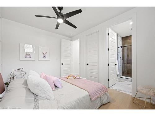 6614 Gore Road, Puslinch, ON - Indoor Photo Showing Bedroom