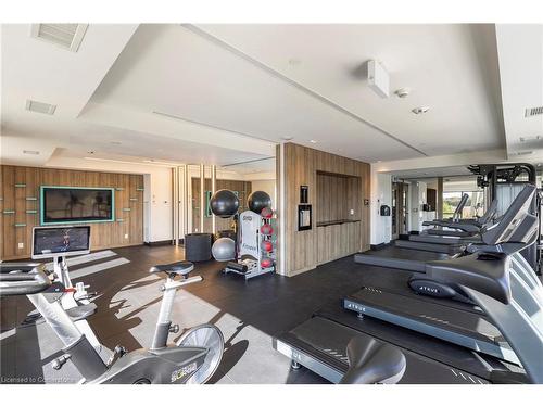 1604-335 Wheat Boom Drive, Oakville, ON - Indoor Photo Showing Gym Room