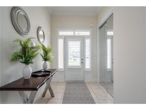 31 Forest Ridge Avenue, Waterdown, ON - Indoor Photo Showing Other Room