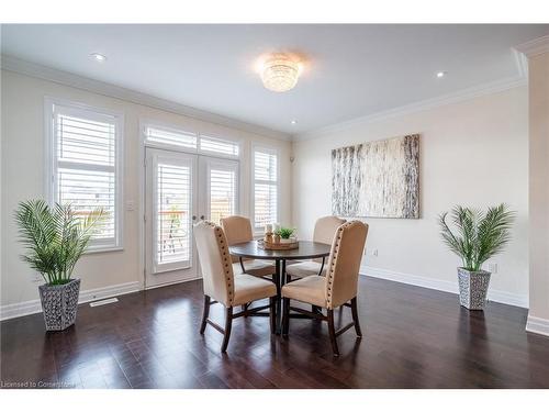 31 Forest Ridge Avenue, Waterdown, ON - Indoor Photo Showing Dining Room