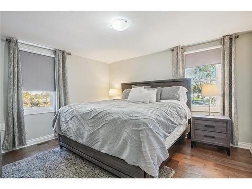 25 Rockwood Avenue, St. Catharines, ON - Indoor Photo Showing Bedroom