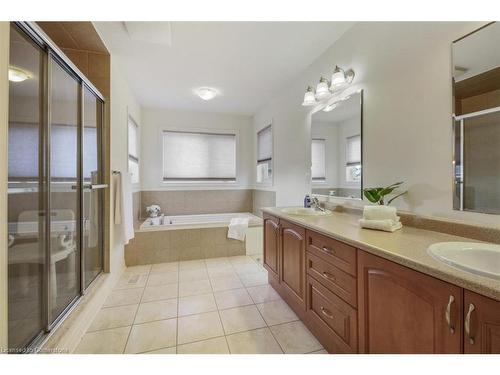 9 Tolton Drive, Guelph, ON - Indoor Photo Showing Bathroom