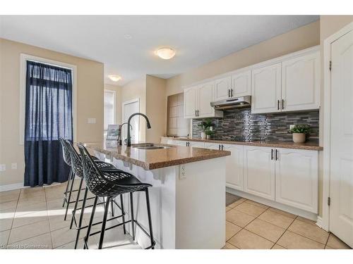 9 Tolton Drive, Guelph, ON - Indoor Photo Showing Kitchen