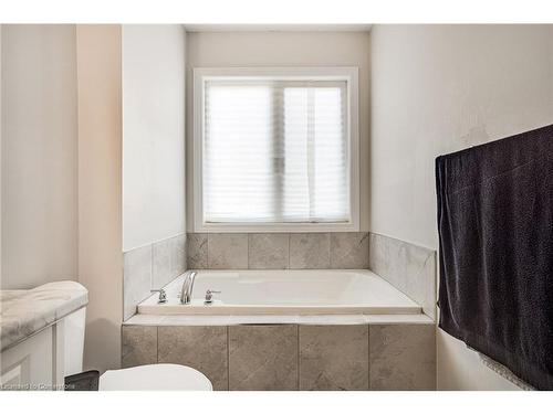 26 Bentgrass Drive, Welland, ON - Indoor Photo Showing Bathroom