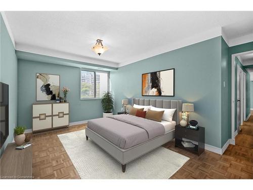 404-301 Frances Avenue, Hamilton, ON - Indoor Photo Showing Bedroom