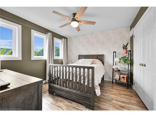 63 Edna Avenue, Hamilton, ON - Indoor Photo Showing Bedroom