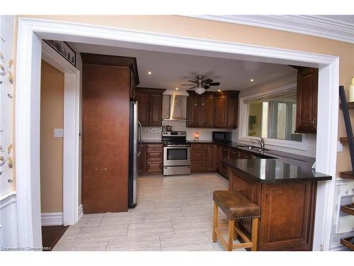 888 Mckenzie Road, Oneida, ON - Indoor Photo Showing Kitchen