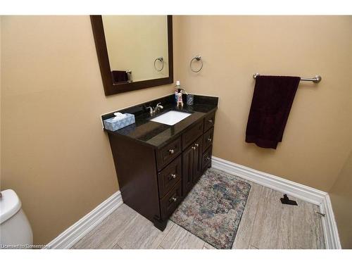 888 Mckenzie Road, Oneida, ON - Indoor Photo Showing Bathroom