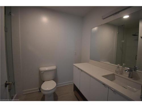 26-1121 Cooke Boulevard, Burlington, ON - Indoor Photo Showing Bathroom