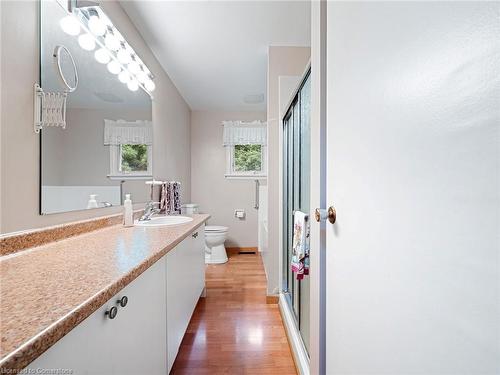 5244 Cedar Springs Road, Burlington, ON - Indoor Photo Showing Bathroom