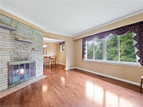 5244 Cedar Springs Road, Burlington, ON - Indoor Photo Showing Living Room With Fireplace