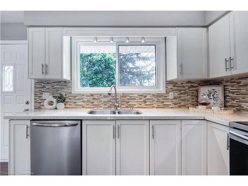 470 John Frederick Drive, Ancaster, ON - Indoor Photo Showing Kitchen With Double Sink