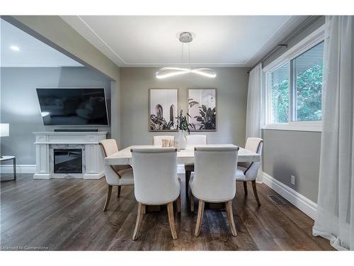 470 John Frederick Drive, Ancaster, ON - Indoor Photo Showing Dining Room