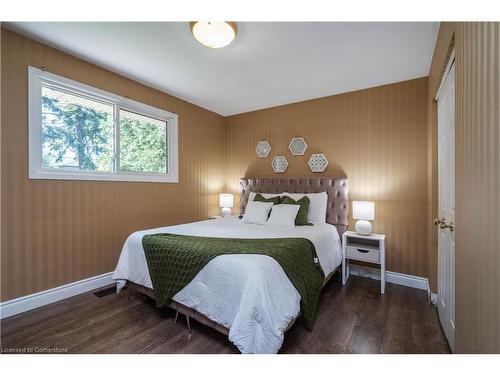 470 John Frederick Drive, Ancaster, ON - Indoor Photo Showing Bedroom