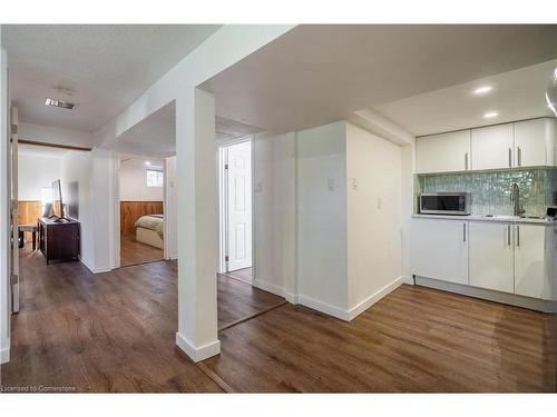 470 John Frederick Drive, Ancaster, ON - Indoor Photo Showing Kitchen