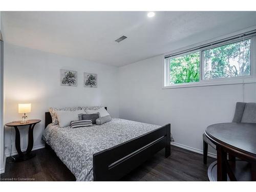 470 John Frederick Drive, Ancaster, ON - Indoor Photo Showing Bedroom