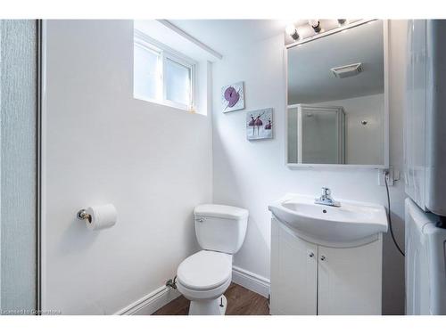 470 John Frederick Drive, Ancaster, ON - Indoor Photo Showing Bathroom