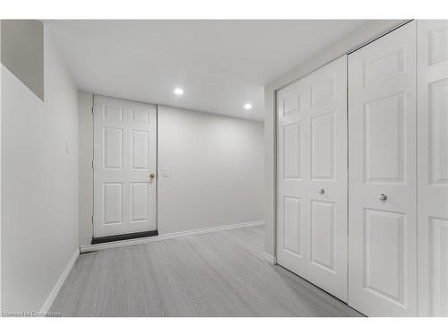 470 John Frederick Drive, Ancaster, ON - Indoor Photo Showing Other Room