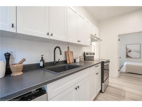 180 Wood Street E, Hamilton, ON - Indoor Photo Showing Kitchen