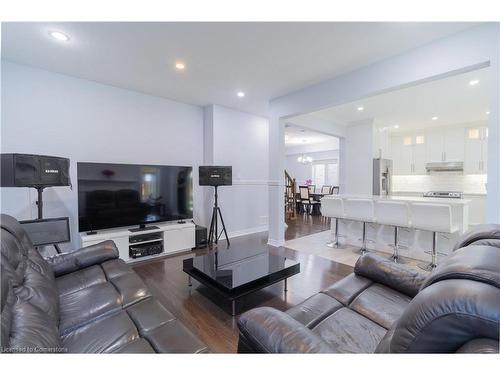 59 Kopperfield Lane, Mount Hope, ON - Indoor Photo Showing Living Room