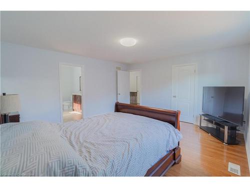 59 Kopperfield Lane, Mount Hope, ON - Indoor Photo Showing Bedroom