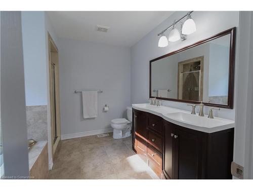 59 Kopperfield Lane, Mount Hope, ON - Indoor Photo Showing Bathroom