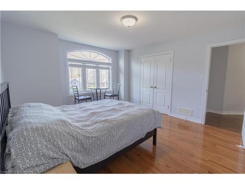 59 Kopperfield Lane, Mount Hope, ON - Indoor Photo Showing Bedroom