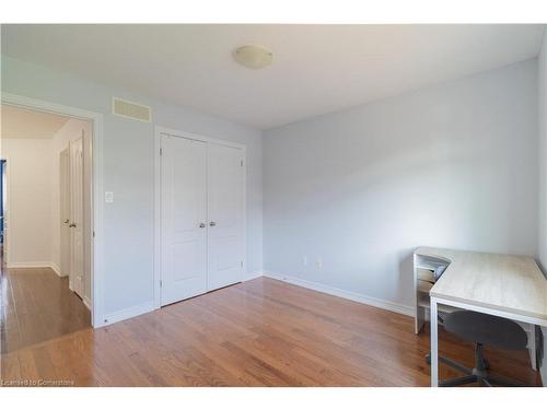 59 Kopperfield Lane, Mount Hope, ON - Indoor Photo Showing Other Room