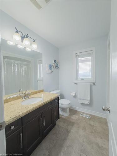 59 Kopperfield Lane, Mount Hope, ON - Indoor Photo Showing Bathroom