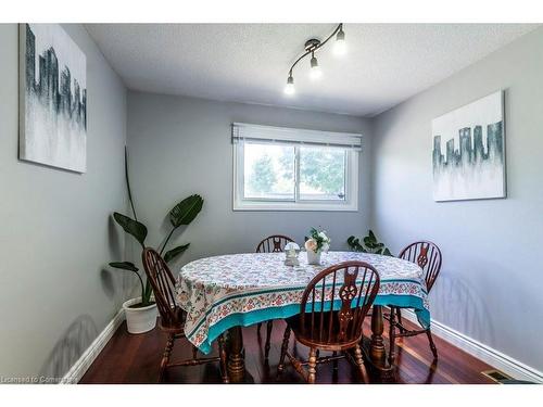 M7-444 Stone Church Road W, Hamilton, ON - Indoor Photo Showing Dining Room